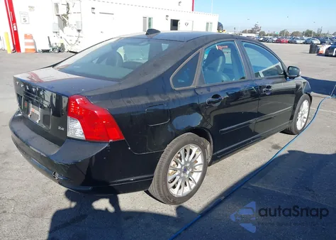 2010 Volvo S40 2.4I from USA, damaged, VIN YV1390MS3A2506811